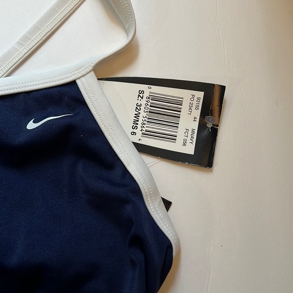 Nike Polyester Lycra spandex blend One Piece swimsuit Size 6 NWT U Back - Picture 3 of 14